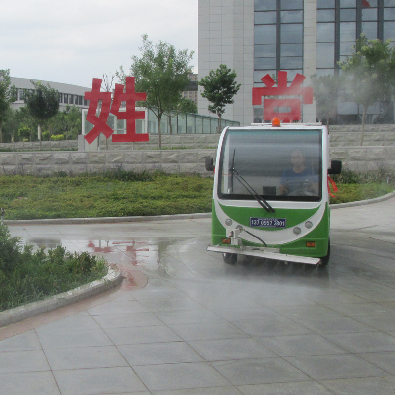 党校洒水车